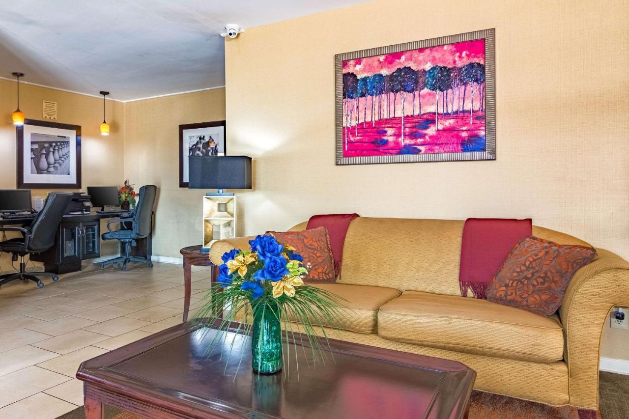 Quality Inn Columbus Near Fort Benning Exterior photo